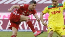 Левандовски ще вкара 41 гола и ще счупи рекорда на Мюлер