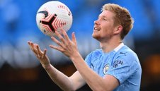 Ман Сити иска да си върне титлата, преподписва и с Де Бройне