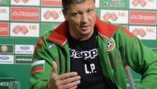 Любо Пенев дава пресконференция утре