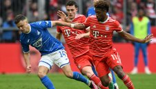 Байерн се спъна в Хофе у дома, но запази аванса си на върха