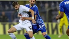 Бастунов се дърпа за Левски