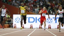 Болт грабна златото на 100 м