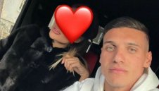 Десподов показа, че има гадже, но го скри