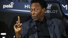 Пеле с оптимистични думи след операцията