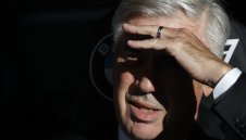 Анчелоти пропищя: Измислена дузпа