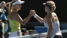 Возняцки с паметен обрат в Мелбърн 