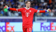 Нойер още е сред тримата най-добри вратари в света