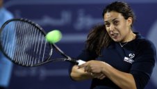 Бартоли изненадващо отпадна още на старта в Дубай