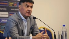 Шамар по българските футболисти: БФС разреши на петима извън ЕС да играят