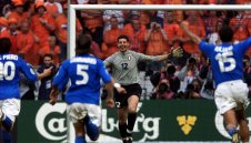 Всички вратарски несгоди на Италия