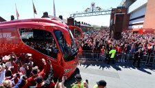 Ливърпул трепери за титлата: Нов голям проблем спъва рестарта на Висшата лига