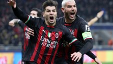 Героят за Милан: Феновете озариха "Сан Сиро"