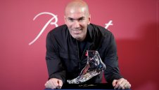 Реал, Байерн, Юнайтед, ПСЖ... Всички искат Зидан