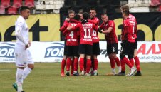 Локомотив София стъпи на върха във Втора лига