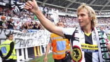 Недвед готов за заместник на Ферара