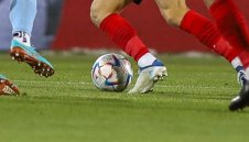 Сеч! ФИФА забрани на 5 български клуба да картотекират играчи 