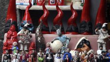 Папа Франциск: Диего Марадона беше поет на терена