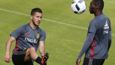 Паника в Белгия! Азар с контузия