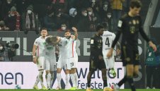 Баварска сензация: Байерн яде бой от "малките братовчеди"