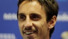 Гари Невил изигра мач №100 в Шампионската лига