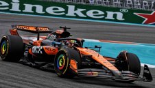 Оневиниха Макларън по обвиненията за нерегламентирана работа с гумите