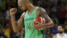 Испанците с нова загуба в баскетнадпреварата