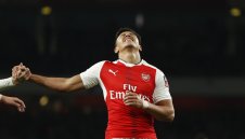 Арсенал си го изкара на слабаците от Линкълн и е на 1/2-финал за ФА Къп