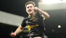 Светците бързо се върнаха към победите в битката за Висшата лига