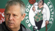 Бостън се отказа да избира под №1 от Драфта в НБА