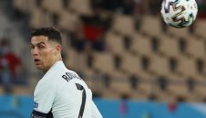 Бербатов: Номерата са много важни за играчите