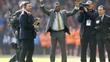 Пеле цъфна в Лондон, ще прави пачка 