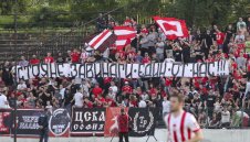 Фенове на ЦСКА скочиха на Васил Божков