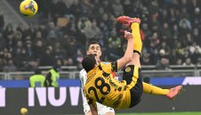 Интер пуска защитник за продажба