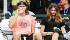 Зверев отрече да е бил бившата си 