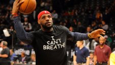 ЛеБрон иска да надмине Джордан