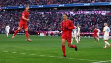 Кимих каза защо остана в Байерн Мюнхен