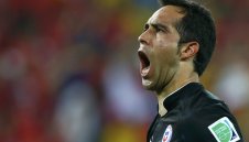 Барселона купила Клаудио Браво