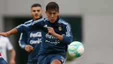 Каталунска радост: Дибала изгони агента си, назначи близки до Барса