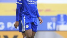 Ихеаначо преподписа с Лестър 