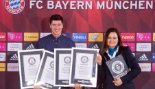 Официално: Левандовски вече държи 4 рекорда на "Гинес"