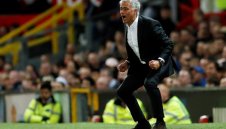 След подкрепата от Юнайтед: Моуриньо насрочи съдбоносна среща с играчите 