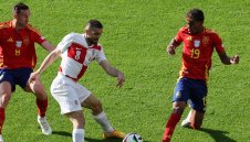 Бижу на Барса стана най-младият играч на европейски финали