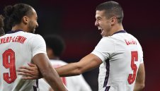 Калвърт-Люин пак вкара, сега в дебюта си за Англия