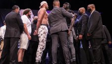 Ще има ли битка за всички пояси? Ето кой чака Фюри или Уайлдър