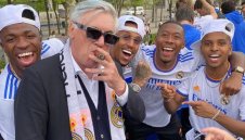 Веселият чичо с пурата троши рекорди тихомълком