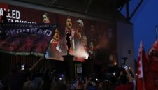 Юрген Клоп призова феновете на Ливърпул да спрат с празненствата