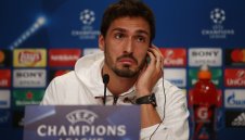 Хумелс: Арсенал трябва да играе ненормално днес