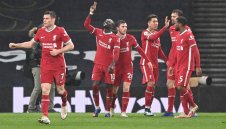 Ливърпул ще завърши пред Юнайтед в края на сезона