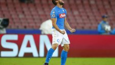 Мертенс с исторически хеттрик в Италия