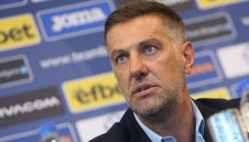 Разкриха как Кръстаич вдигна националния отбор